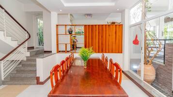 Tempat makan keluarga