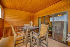 Outdoor dining - Downtown Townhome next to River, Yamaguchi Park, & Downtown Fun! Fireplace, Garage, Patio (Pagosa Springs)