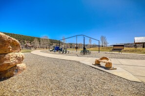 Children's area - Downtown Townhome next to River, Yamaguchi Park, & Downtown Fun! Fireplace, Garage, Patio (Pagosa Springs)