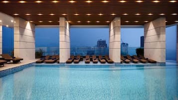 Piscine couverte