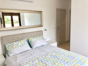 3 habitaciones, escritorio, wifi gratis y ropa de cama 