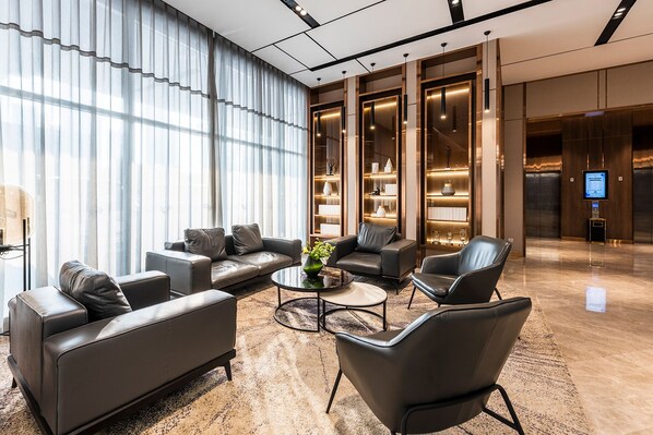 Lobby sitting area - Nanjing RSUN Hotel (Nanjing)