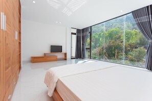 5 bedrooms, individually decorated, individually furnished, desk - Villa Viba (Ho Chi Minh City)