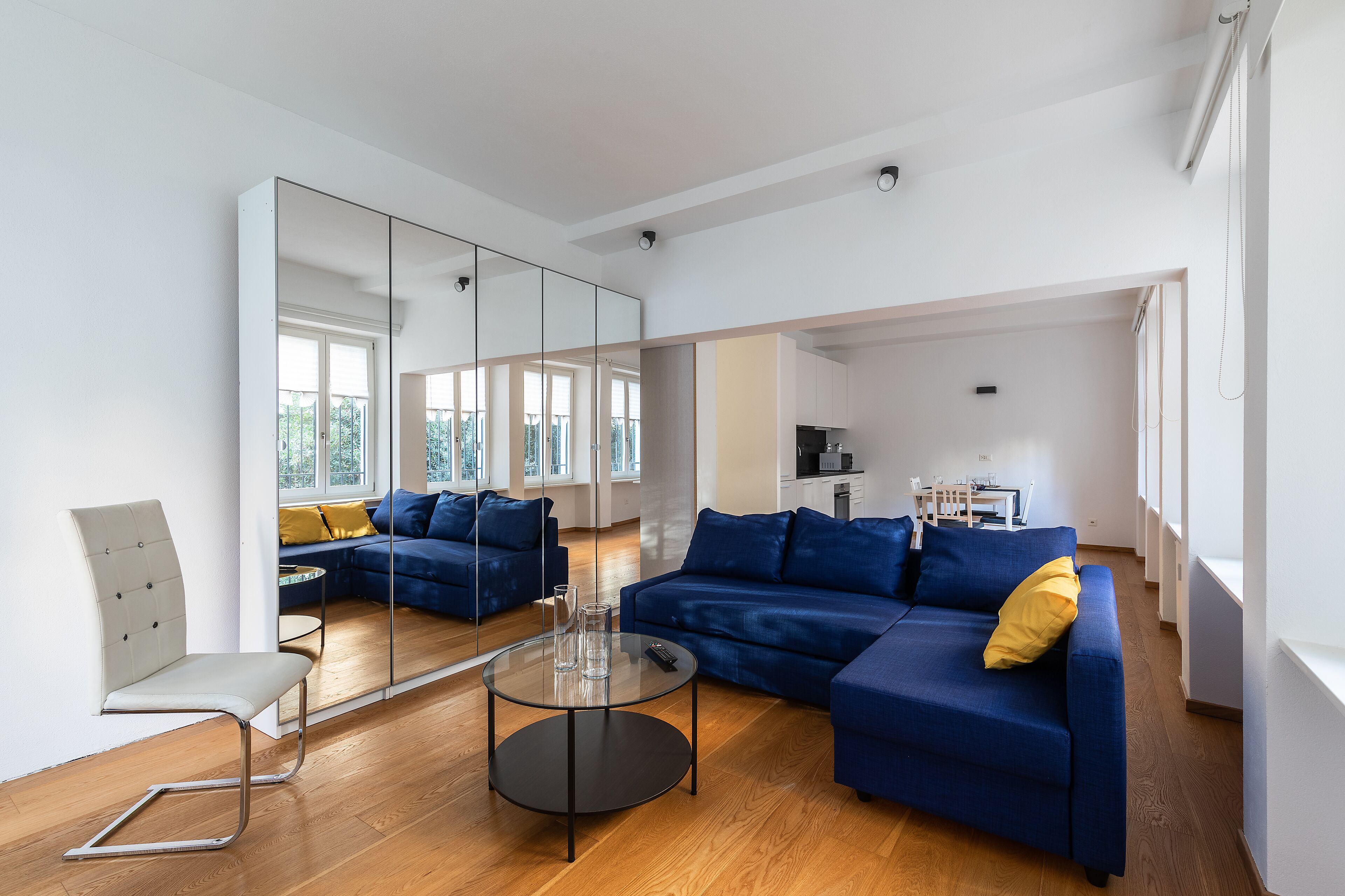 Apartament, 1 dormitori | Sala d'estar | Televisor de pantalla plana 