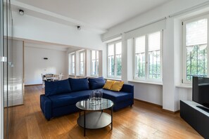 Apartment, 1 Bedroom | Living room | Flat-screen TV - Tigli (Lugano)