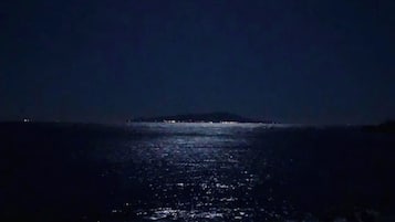 徒歩15分の富戸漁港 夜景