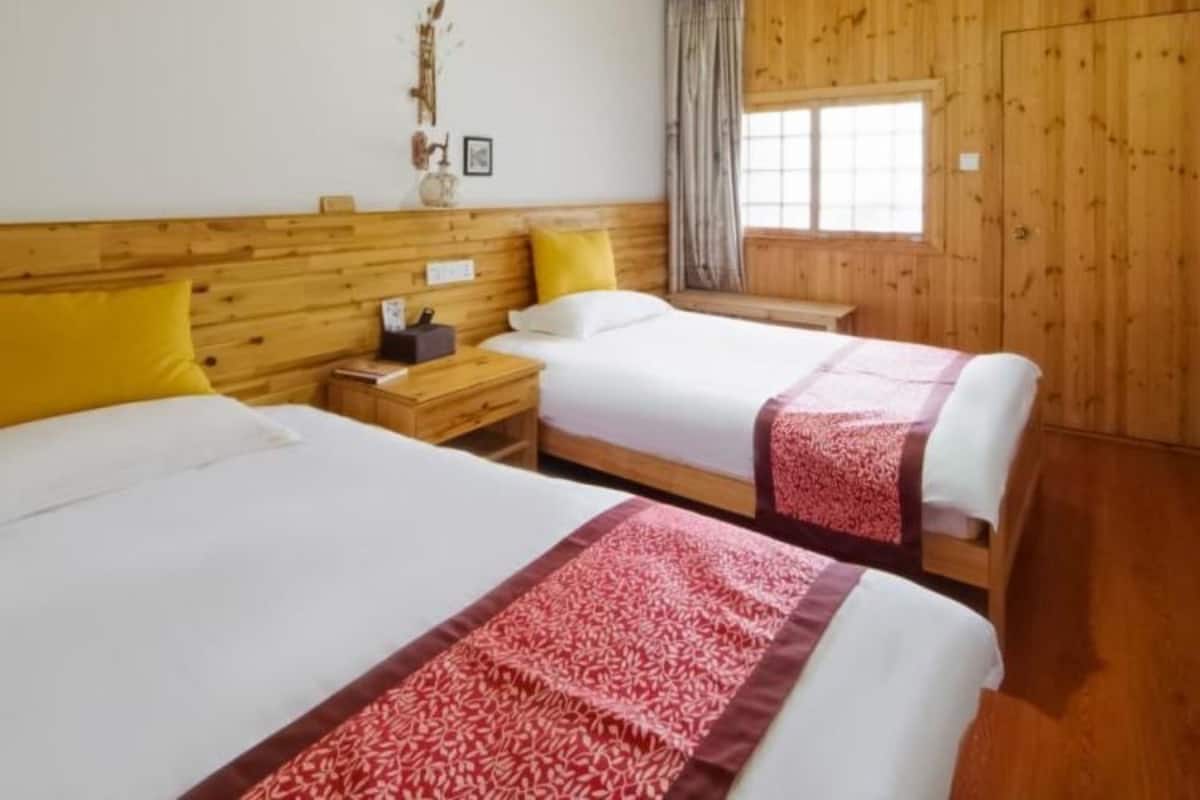 Habitación superior con 2 camas individuales | Wifi gratis