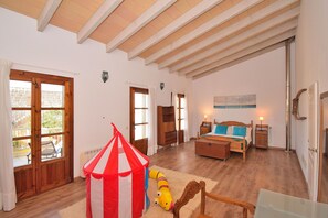 3 bedrooms, iron/ironing board, free WiFi, bed sheets - Townhouse 015 with private pool, garden, terrace, barbecue and WiFi (Muro)