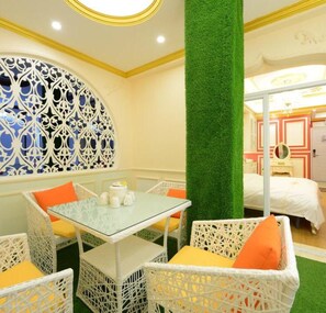 Desk, blackout curtains, free WiFi - Brother Commercial Hotel (Xiamen)