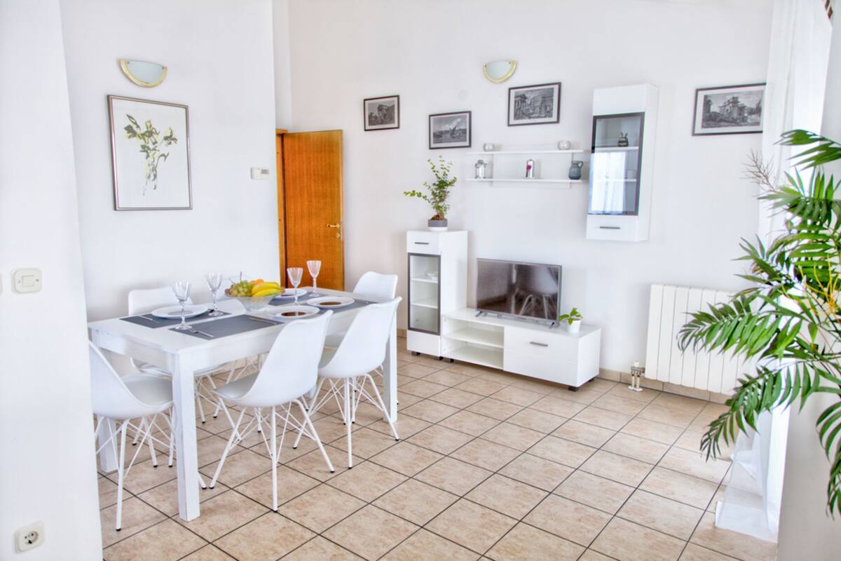 Apartment, 2 Bedrooms (2)