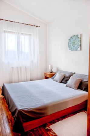 Apartemen, 2 kamar tidur (2) | Wi-Fi gratis dan seprai linen