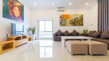 Premier Villa | Living room | Flat-screen TV