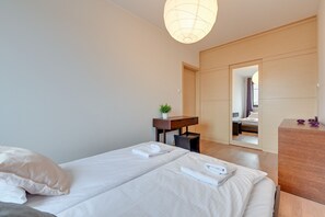 2 عدّة غرف نوم وبديكورات فريدة لكل غرفة وطراز فريد لكل وحدة