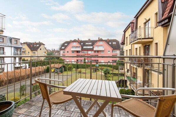 Comfort-Apartment, 2 Schlafzimmer, Blick auf den Innenhof | Ausblick vom Zimmer