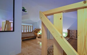 Studio Apartment (3)