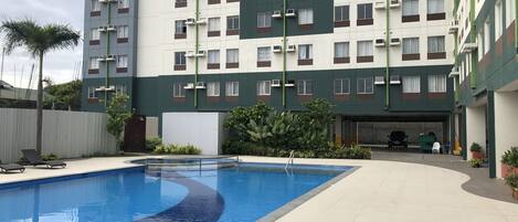 Indoor pool, outdoor pool