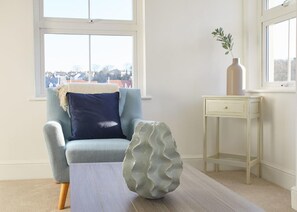 Luxury House | Living room | Flat-screen TV