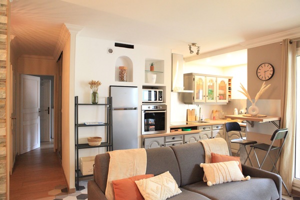 Televisor, llar de foc i videojocs