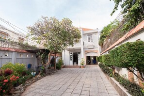 Courtyard view - Tran Duy City Villa 2 (Ho Chi Minh City)