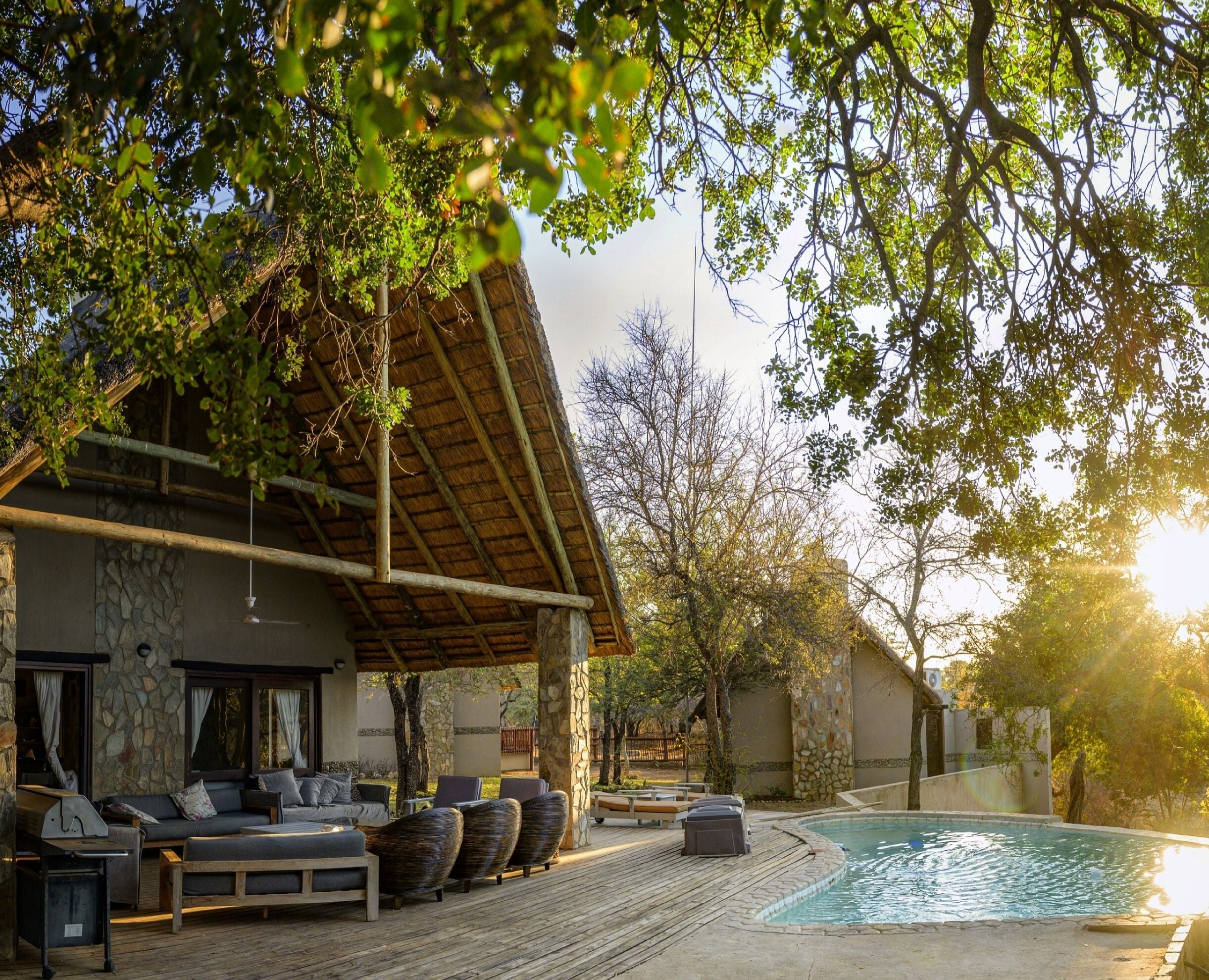 Vista frontal de la propiedad