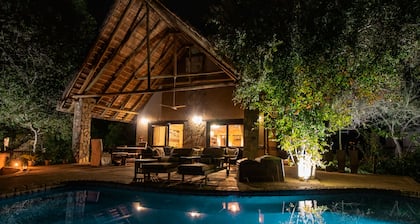Leopard's Lair Bush Lodge