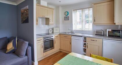 Whitehall 1 Apartment