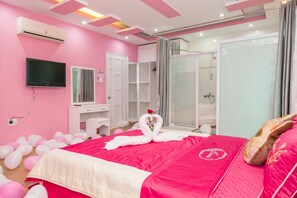 Standard Villa | 2 bedrooms, individually decorated, individually furnished, desk - Light and Night Villa (Ho Chi Minh City)