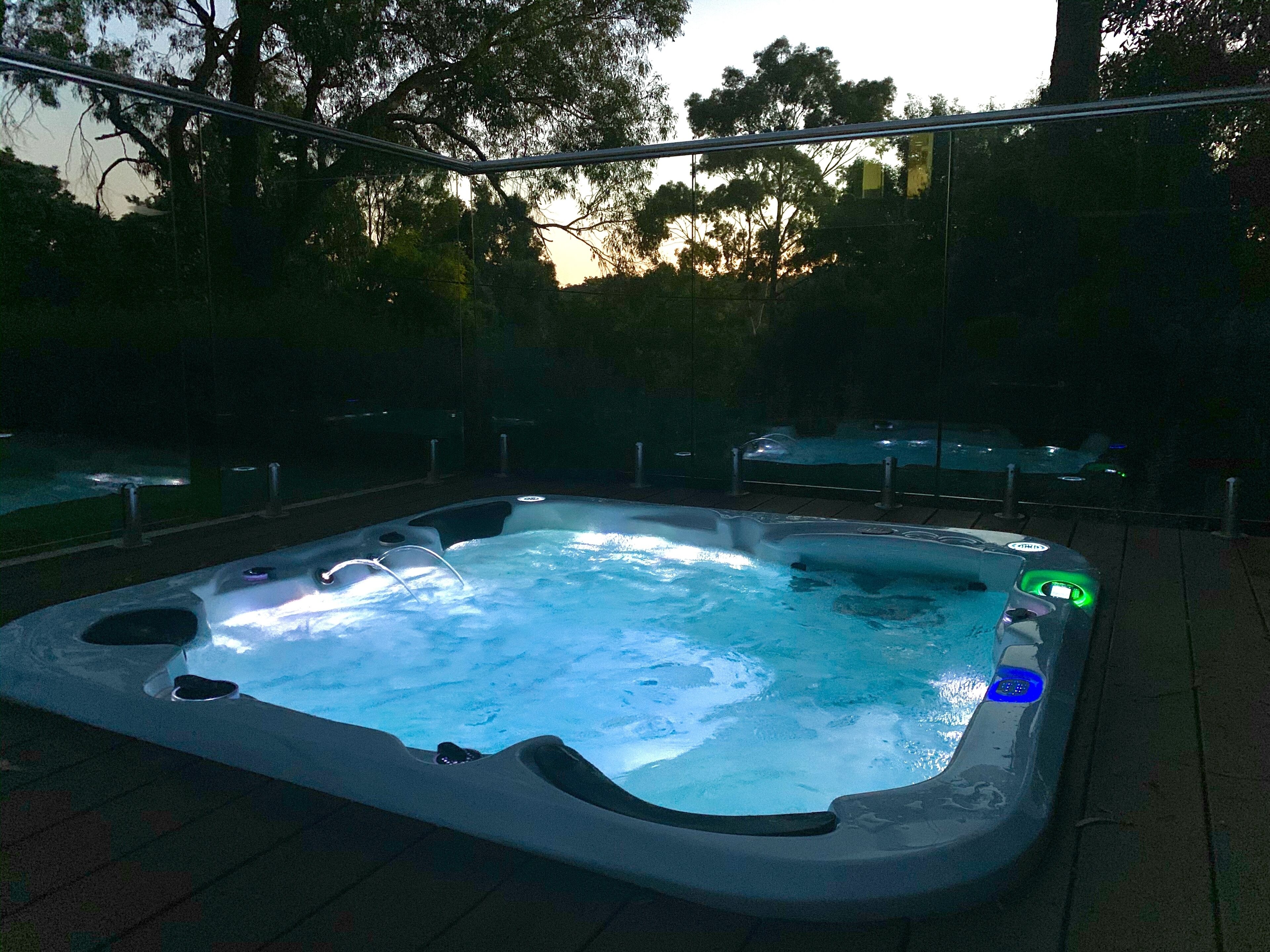 Bain à remous extérieur