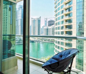 Deluxe Apartment | Balcony view - Luton Vacation Homes Park Island (Dubai)