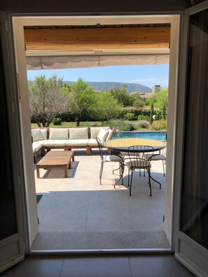 Interior - Villa in a privileged setting with every comfort (Cabrières-d'Avignon)