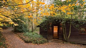 Exterior - The Log Cabin (Gloucester)