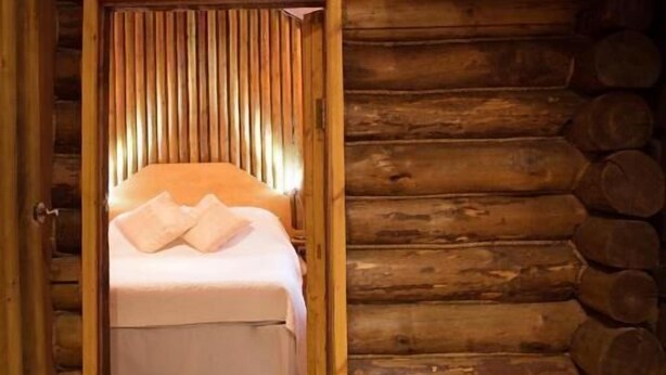 Traditional Cabin, 1 Double Bed, Non Smoking, Garden View - The Log Cabin (Gloucester)