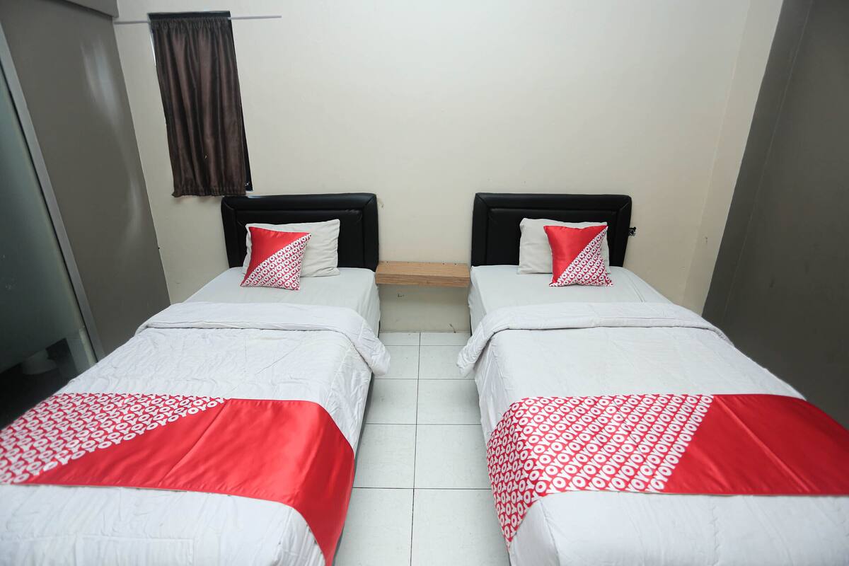 Kamar Twin Standar | Wi-Fi gratis dan seprai linen