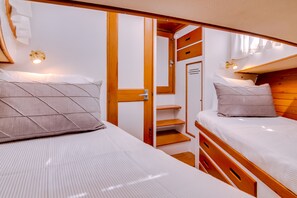 2 bedrooms, WiFi, bed sheets