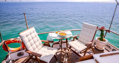 Mulubinba SeaHouse - Barco Hotel