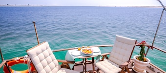 Mulubinba SeaHouse - Barco Hotel