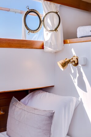 2 室のベッドルーム、WiFi、ベッドシーツ