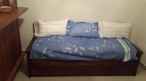 2 dormitorios, cortinas opacas, wifi gratis y ropa de cama