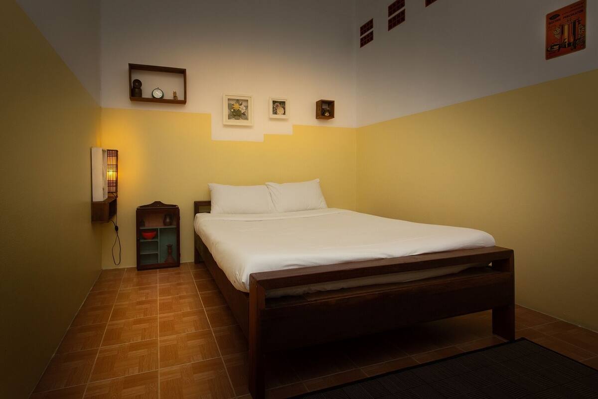 Decoración personalizada, muebles diferentes y escritorio