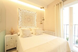 1 habitación, tabla de planchar con plancha, wifi y ropa de cama 