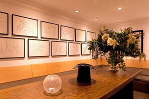 100-cm flat-screen TV with cable channels, TV, Netflix - Die Villa Mettmann (Mettmann)