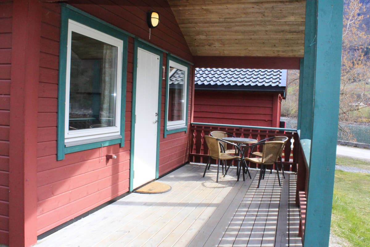 Basic-Ferienhütte (Hytte 1, Private WC, Shared Bathroom) | Terrasse/Patio