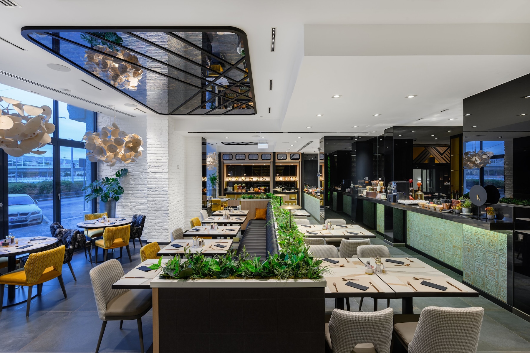 Desayuno buffet todos los días (EUR 21 por persona)