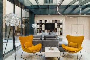 Zona de estar del vestíbulo