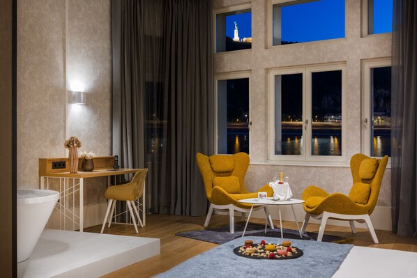 Governor Suite with Danube view