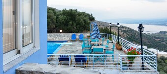 Marika Studios & Apartments