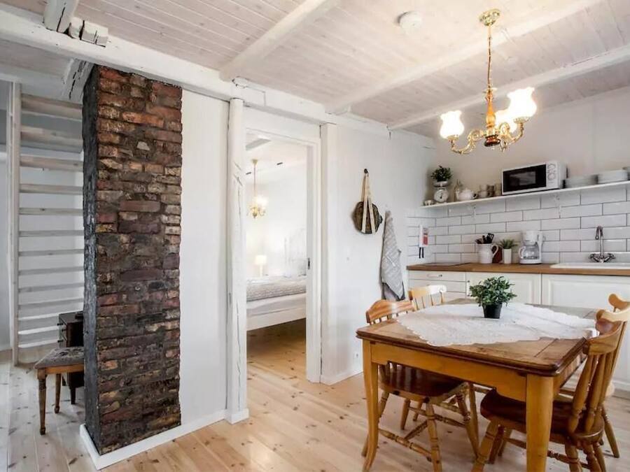 Apartment, 2 Bedrooms (103) | In-room dining