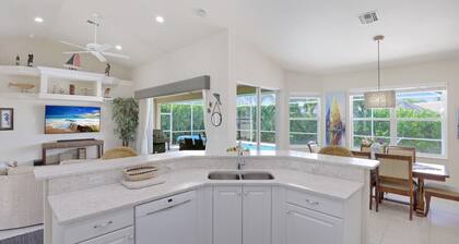 Tropical Island Retreat! Early check-in/Late check-out! Click 3rd pic for video!