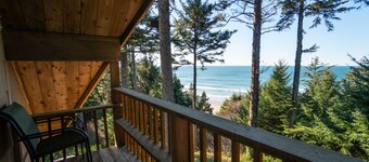 Enjoy the Oceanfront Views at this Pet Friendly home, with Beach Access Nearby