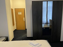 Wifi gratis y ropa de cama 